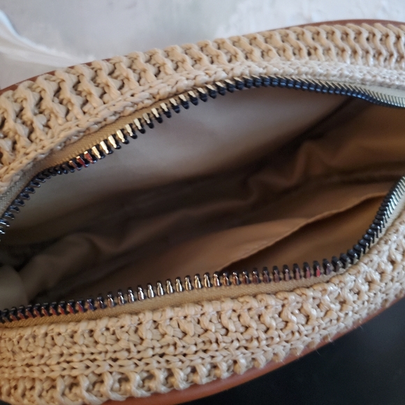 NWOT Raffia Straw Crossbody Bag Purse - Picture 4 of 8